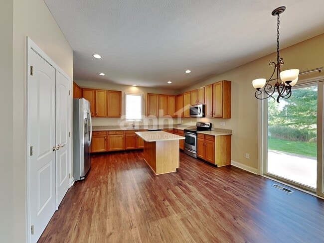 942 Mill Run Dr, Sunbury, OH 43074 - photo 3