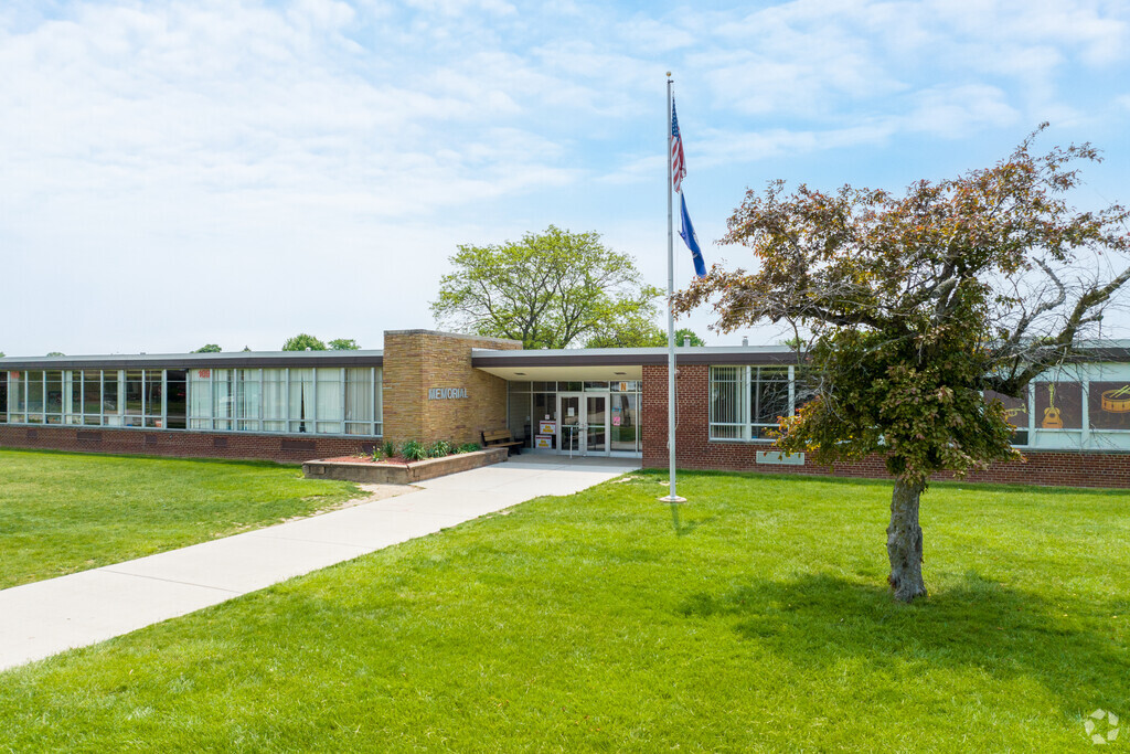 Memorial Elementary School is home to children in the Riverview neighborhood.
