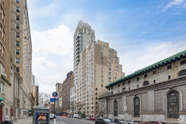 Manhattan valley has luxury condo developments.