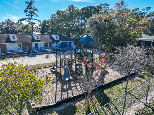 Pineview Elementary School is located on the south side of Tallahassee.