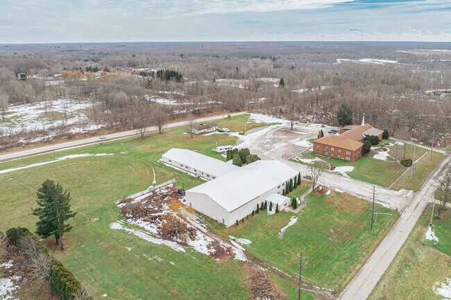 South Ridge Christian Academy, in Conneaut, offers a K-12 faith based education.