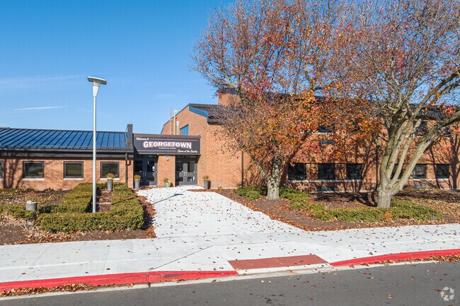 There is a student-teacher ratio of 12 to 1 in Aurora's Georgetown Elementary School.