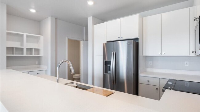 91-4099 Hikuono St unit 412, Kapolei, HI 96707 - photo 4