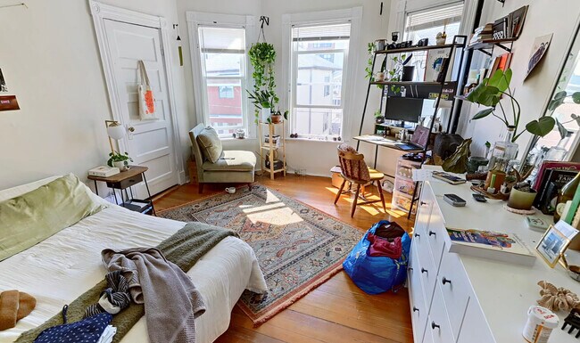 42 Brainerd Rd unit 2-1, Allston, MA 02134 - photo 5