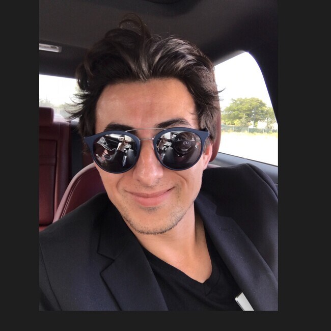 Agent Photo
