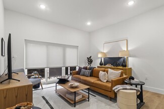 301 SE G St, Bentonville, AR 72712