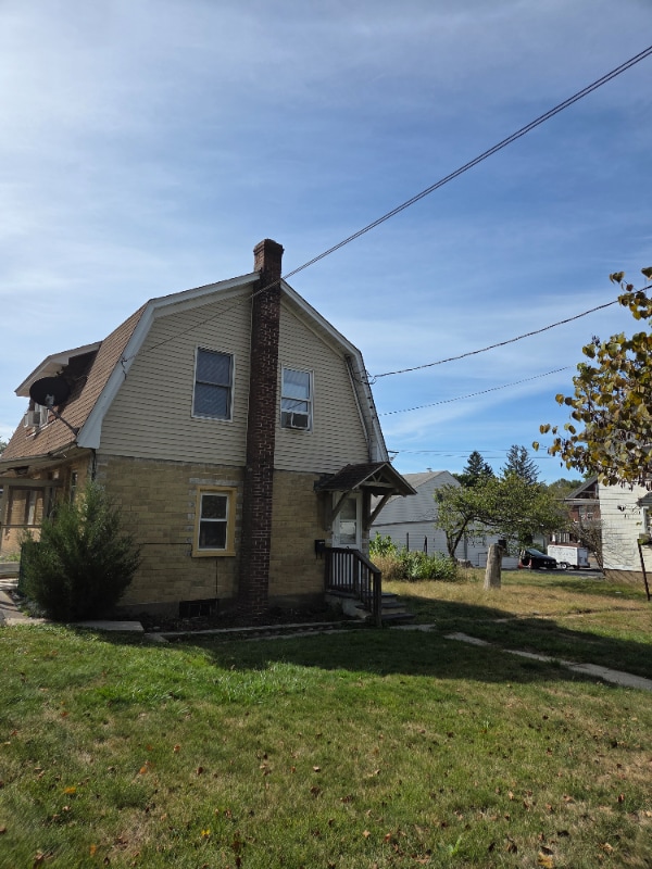 4 Grandview St, East Stroudsburg, PA 18301