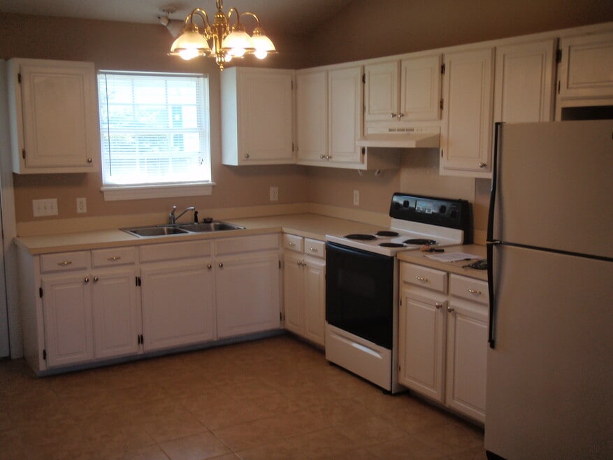 560 Snow Hill St unit A, Ayden, NC 28513 - photo 1