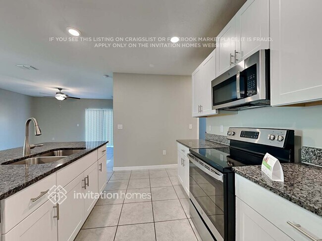 11105 Riley Pines Cir, Gibsonton, FL 33534 - photo 6