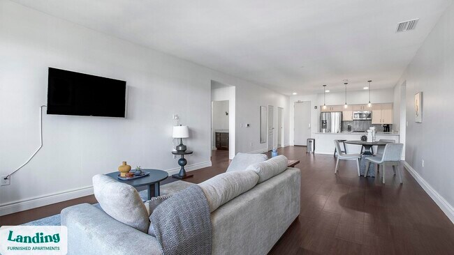 12312 Mayfield Rd unit 305.1405300, Cleveland, OH 44106 - photo 3