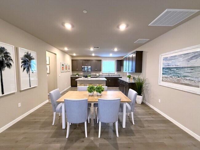 1284 Winterhart St unit 38368184, Galt, CA 95632 - photo 5