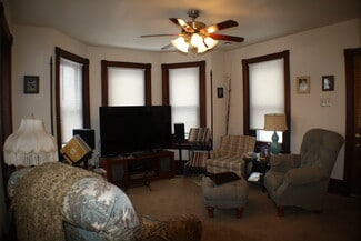 608 W Main St, Collegeville, PA 19426