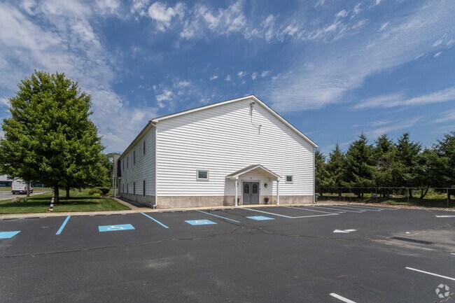 The students at LifePoint Academy are in grades K-10th.