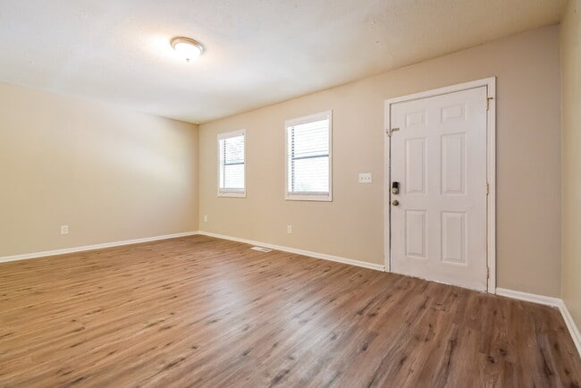 5461 Austell Rd, Austell, GA 30106 - photo 4