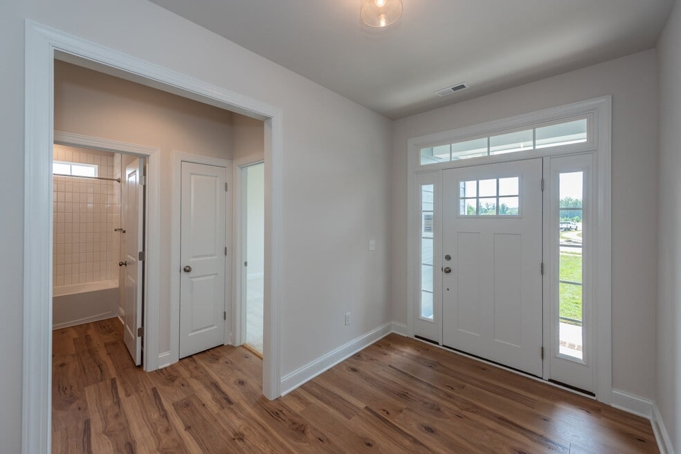 12638 Branch Parke Dr, Manakin-Sabot, VA 23103 - photo 1