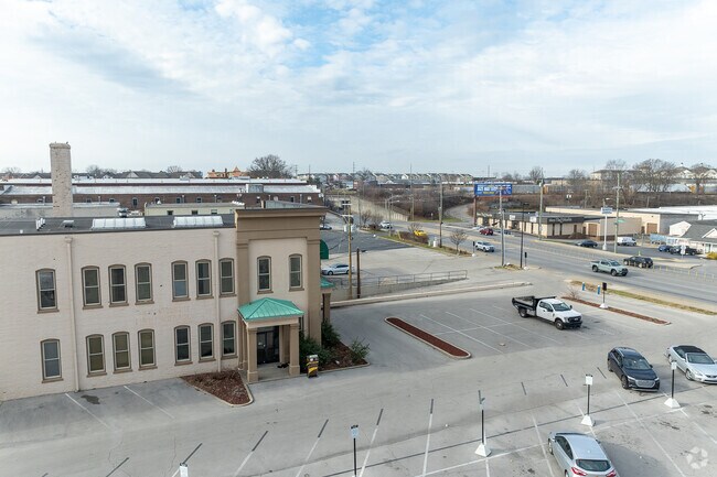 Montessori High School in Lexington, Kentucky serves 12 students in grades 9-12.