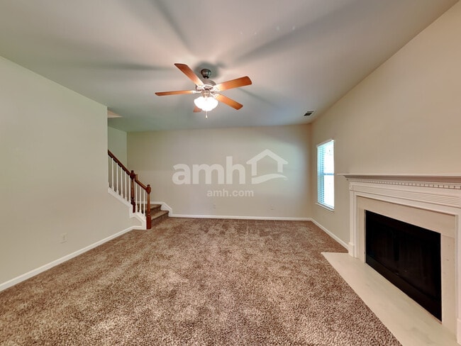 812 Whitfield Oak Rd, Auburn, GA 30011 - photo 6