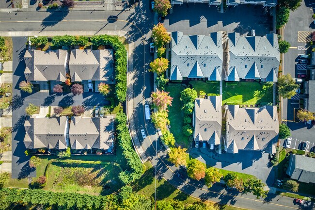 Aerial view of housing options in Puyallup.