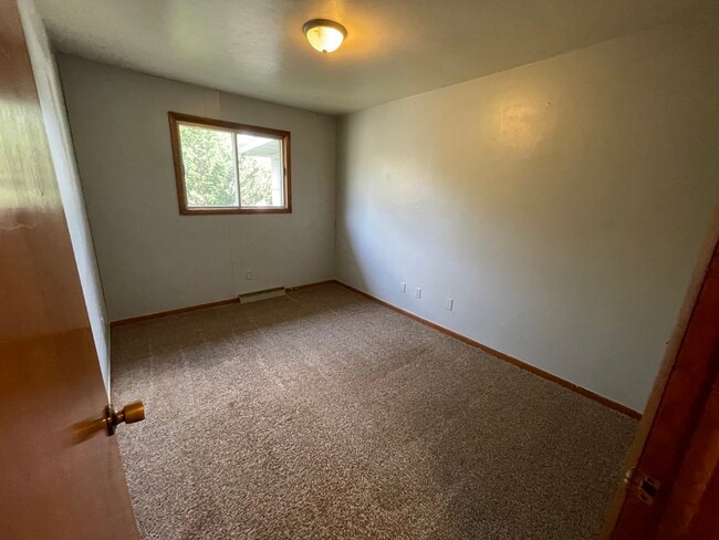 1310 21st Ave S, Wisconsin Rapids, WI 54495 - photo 7