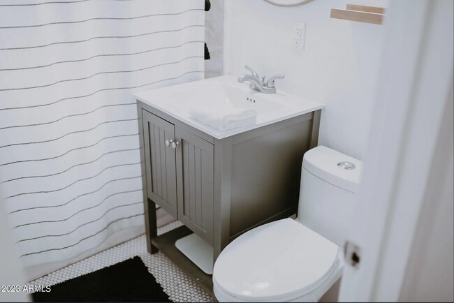 3817 N 9th Place unit Idylwilde park Unit, Phoenix, AZ 85014 - photo 3