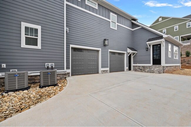 805 Naples Dr, Davidson, NC 28036 - photo 3