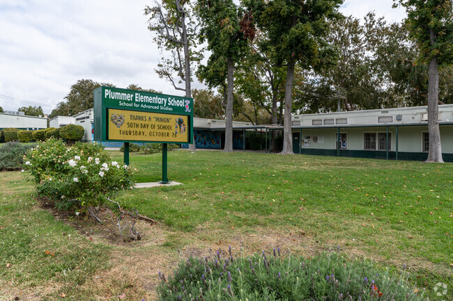 Plummer Elementary School educates students from grades K-5 in North Hills, Los Angeles CA.