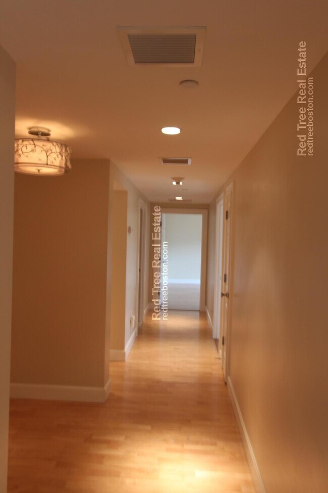 10 Bowdoin St unit 407, Boston, MA 02114 - photo 7