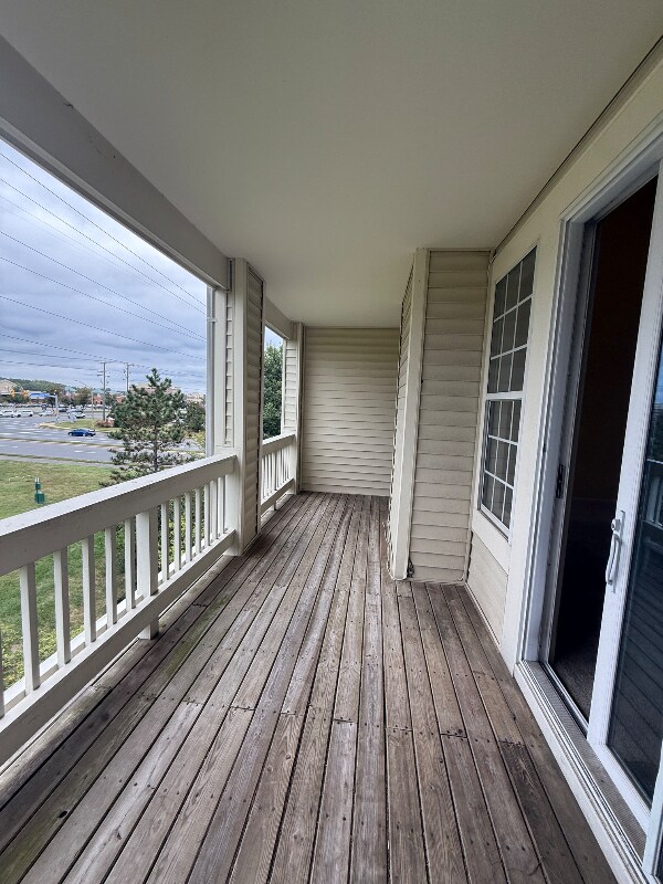 6914 Ellingham Cir unit F, Alexandria, VA 22315 - photo 2