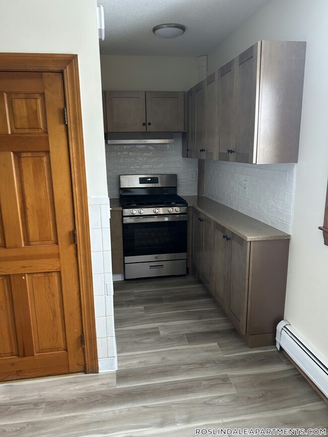 193 Belgrade Ave, Boston, MA 02131