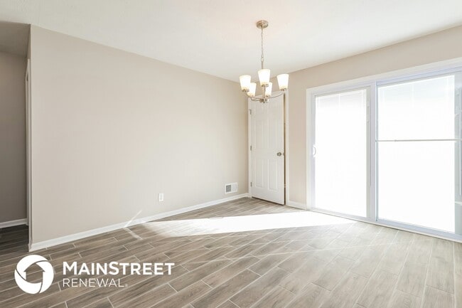 219 Deerfield Dr, Jonesboro, GA 30238 - photo 7