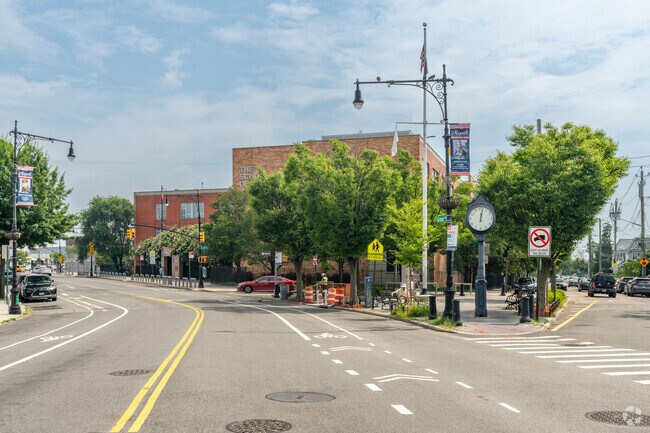 PS 58 School Of Heroes is a public elementary school in Maspeth with a B+ rating on Niche.