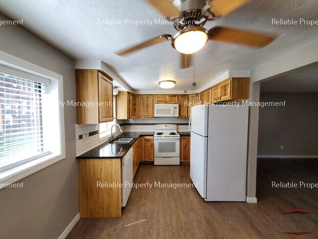 1420 Jefferson Ave unit 2, Idaho Falls, ID 83402 - photo 2