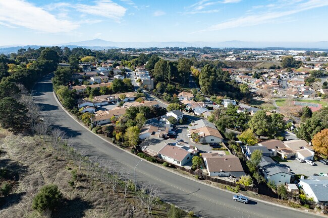 El Sobrante Manor is located on hills overlooking the San Francisco Bay.