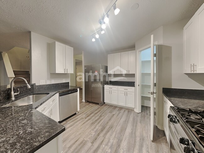 6714 Hidden Colony Ln, Dickinson, TX 77539 - photo 3