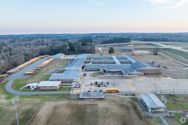 Teachers at Ruston Junior High School are crafting success stories.