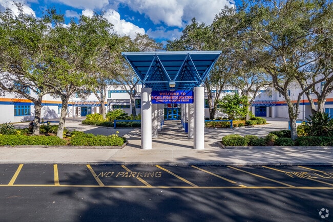 Osceola Fundamental high school teaches kids 9th-12th grade.