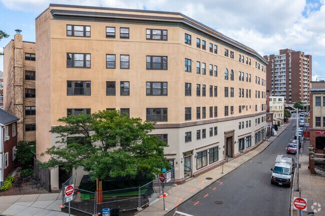 Longfellow Apartments, Cambridge, MA 02138 - photo 3