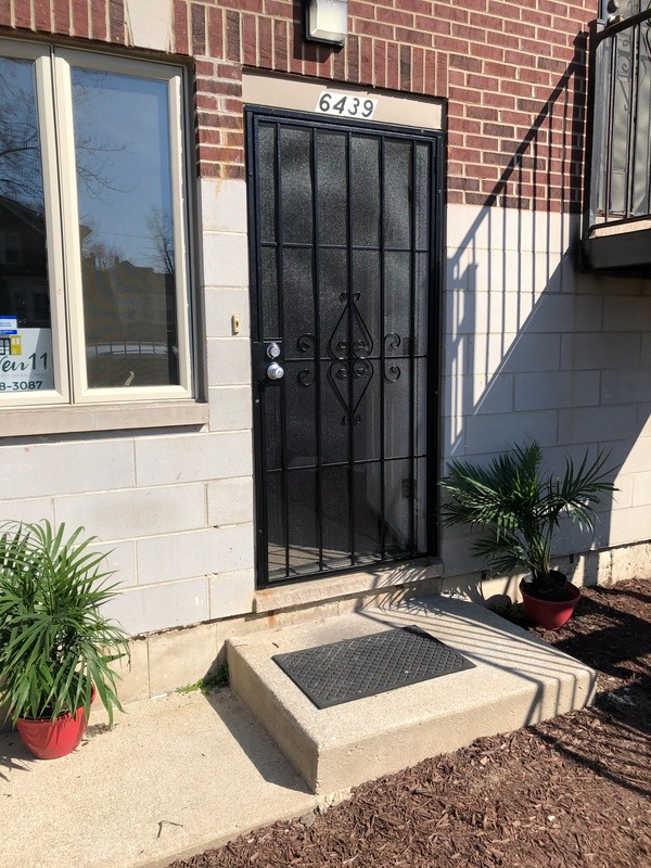 6439 S St Lawrence Ave Unit 3, Chicago, IL 60637