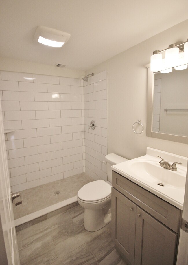 37 Pine St unit 4, Oxford, PA 19363 - photo 7