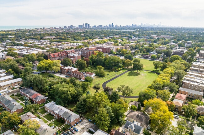 Acero - Sor Juana Ines de la Cruz School is located on Chicago's north side.