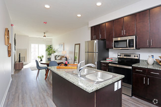 1015 N 16th St, Omaha, NE 68102