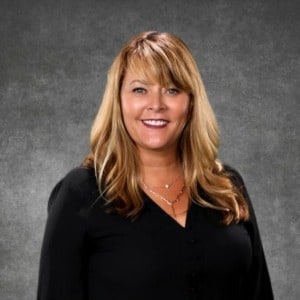 Angela Mckenzie