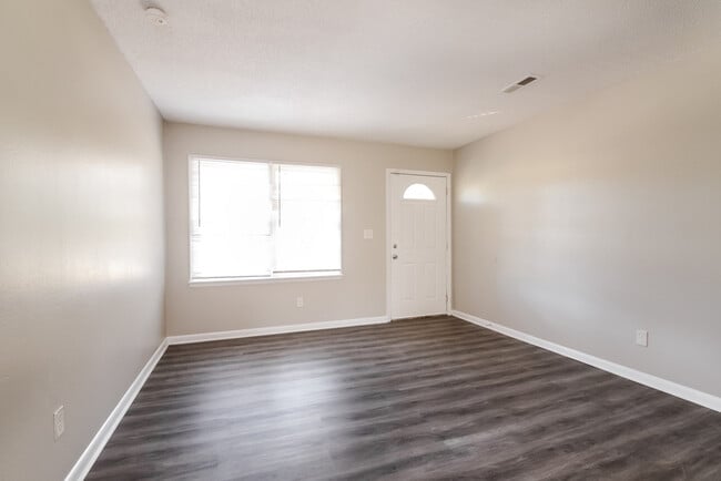 207 Polly Reed Rd NE, Center Point, AL 35215 - photo 2