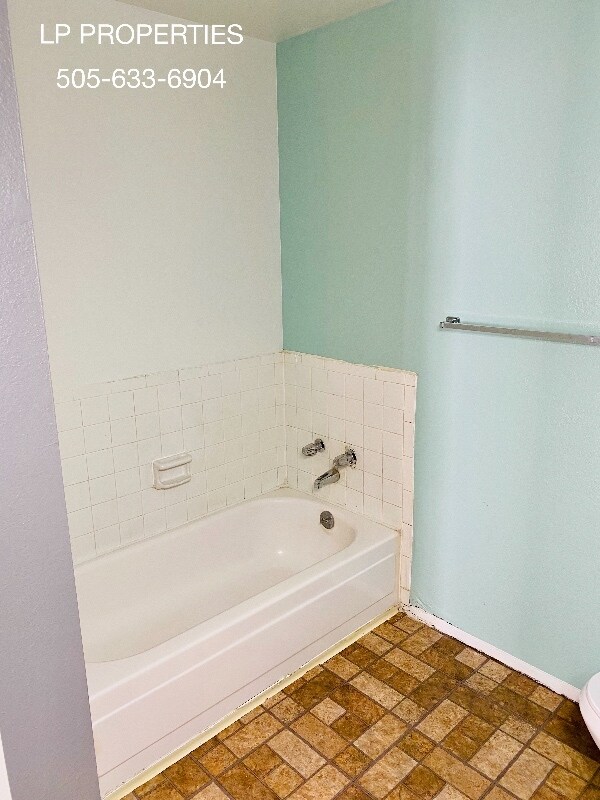 13 Oriente Ave NE, Albuquerque, NM 87123 - photo 5