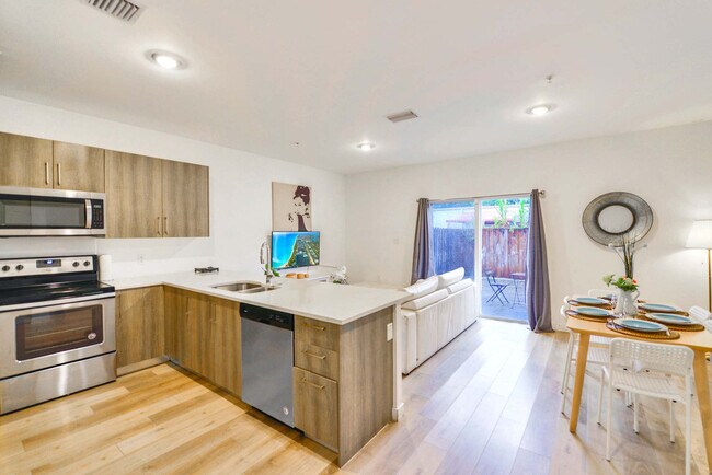 171 NW 158th St unit FL1-ID1022262P, Miami, FL 33169 - photo 2