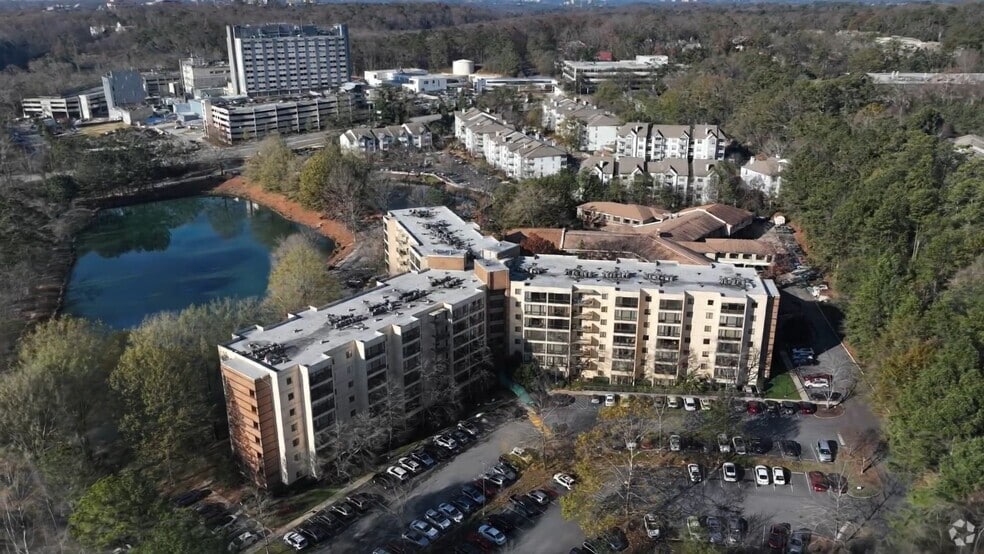 1800 Clairmont Lake unit 412, Decatur, GA 30033 - photo 2