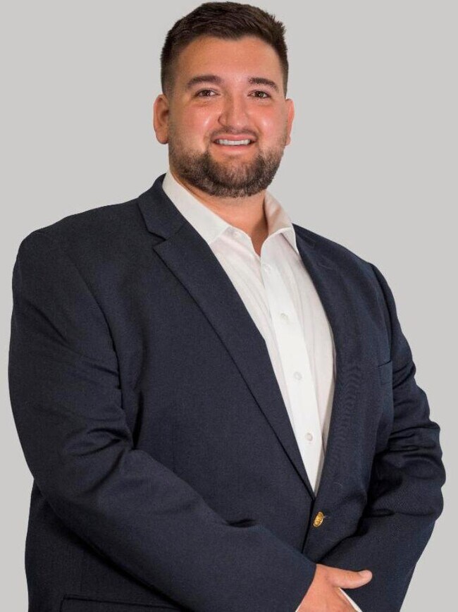 Agent Photo