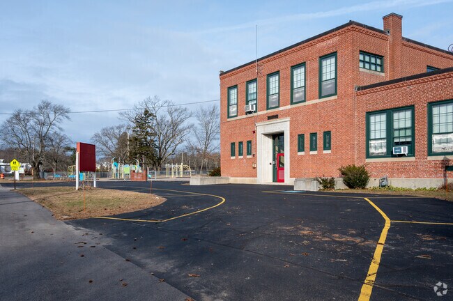Discovering wonders at Falls Elementary in North Attleboro.