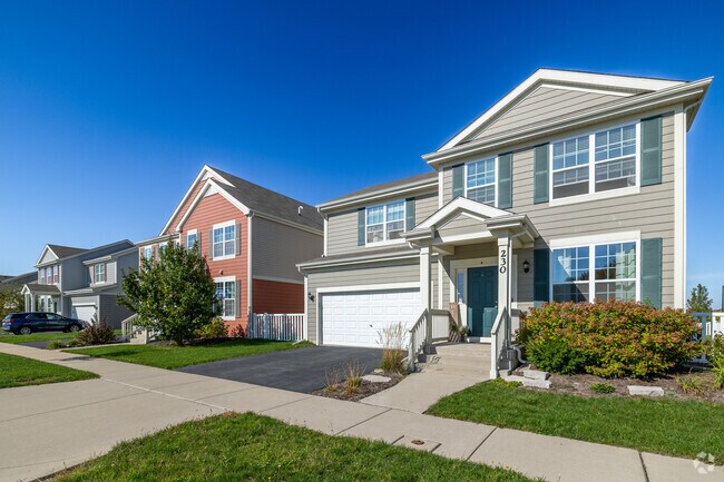 Newly built two-story homes in Plato Center, Elgin.