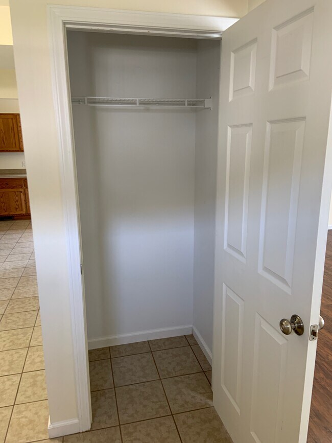 204 Betsinger Rd unit 63, Sherrill, NY 13461 - photo 6